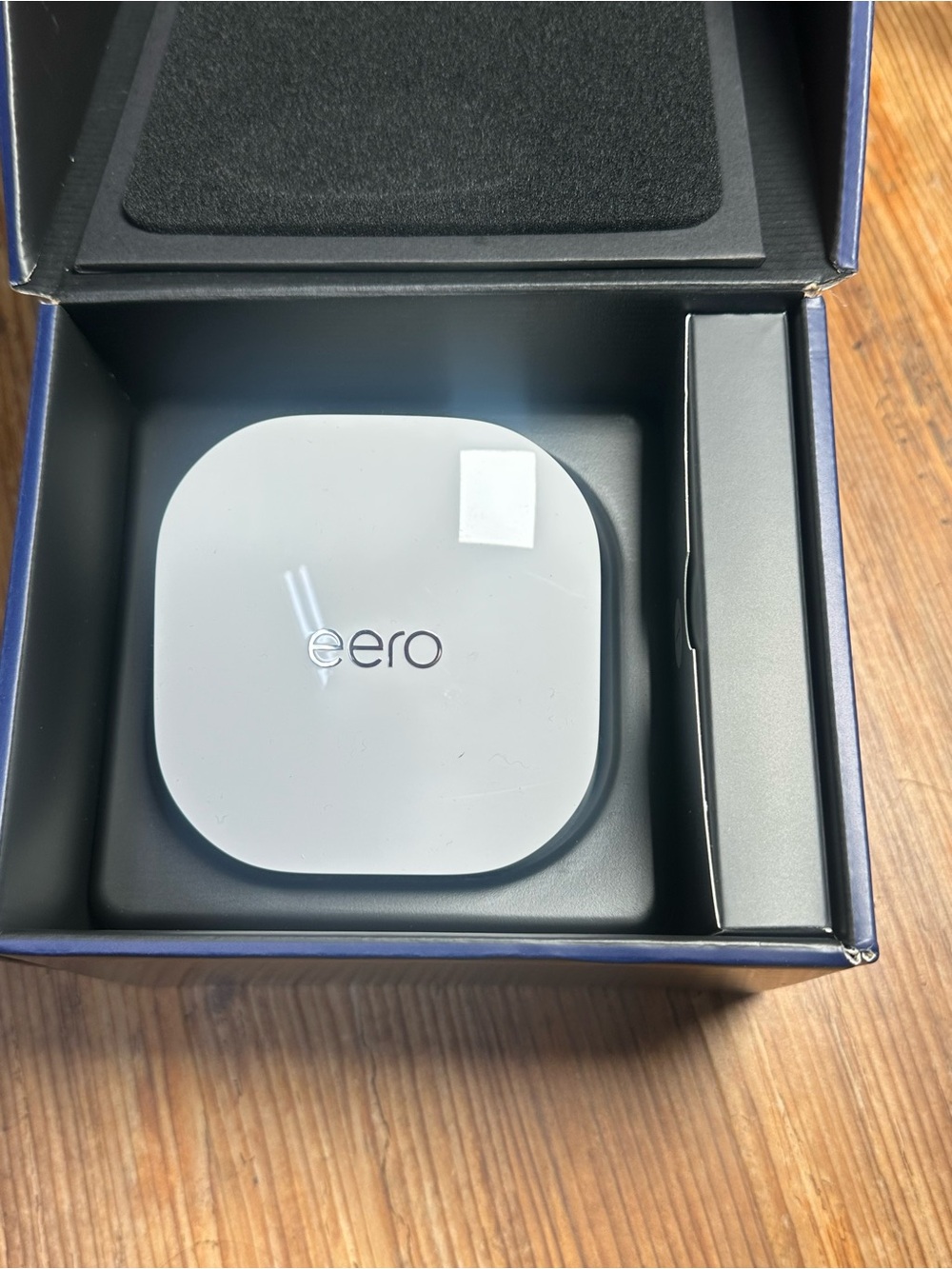 eero Mesh Wi‑Fi extender- Light Gray/White